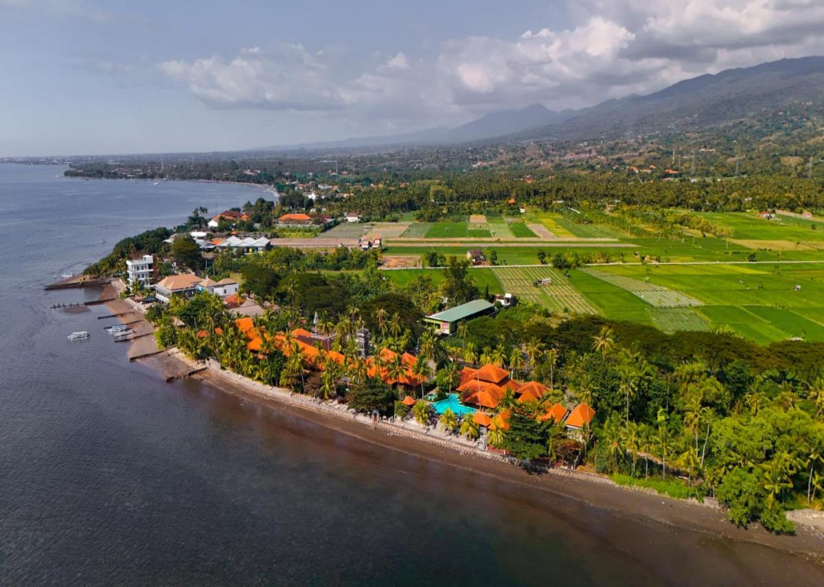 Nugraha Lovina Seaview Resort & Spa - Housity