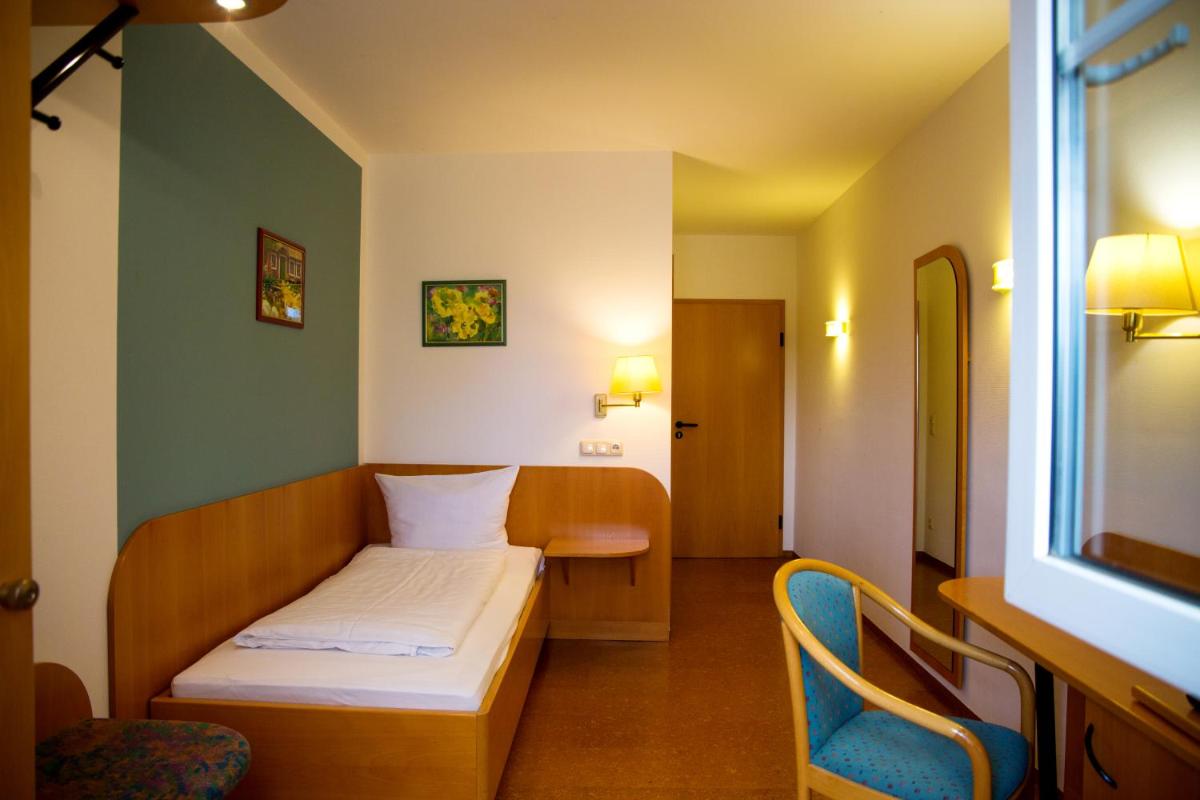 Hotel zur Linde - Housity