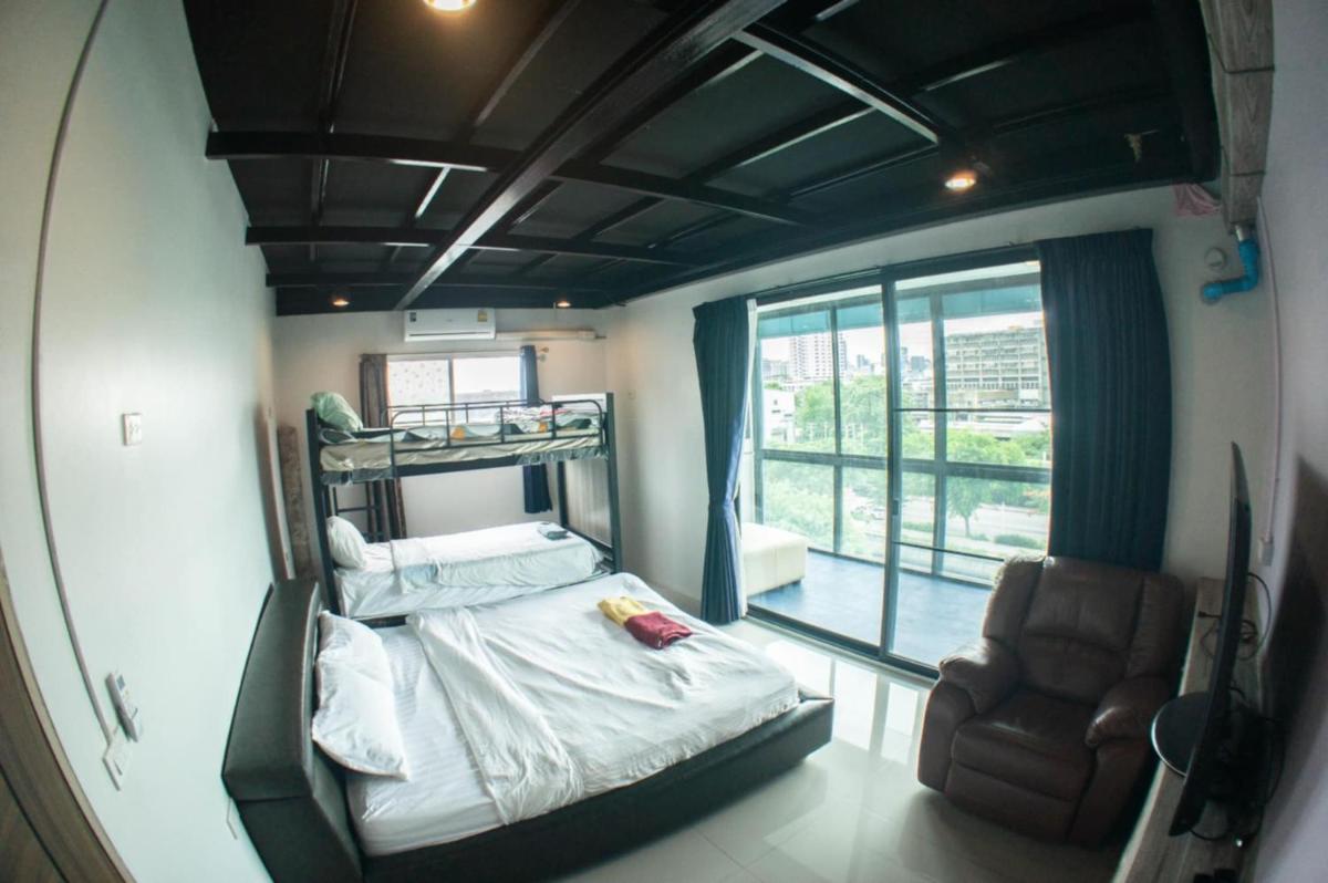 Baan1668 Hometel near Chinatown One Bangkok - Housity