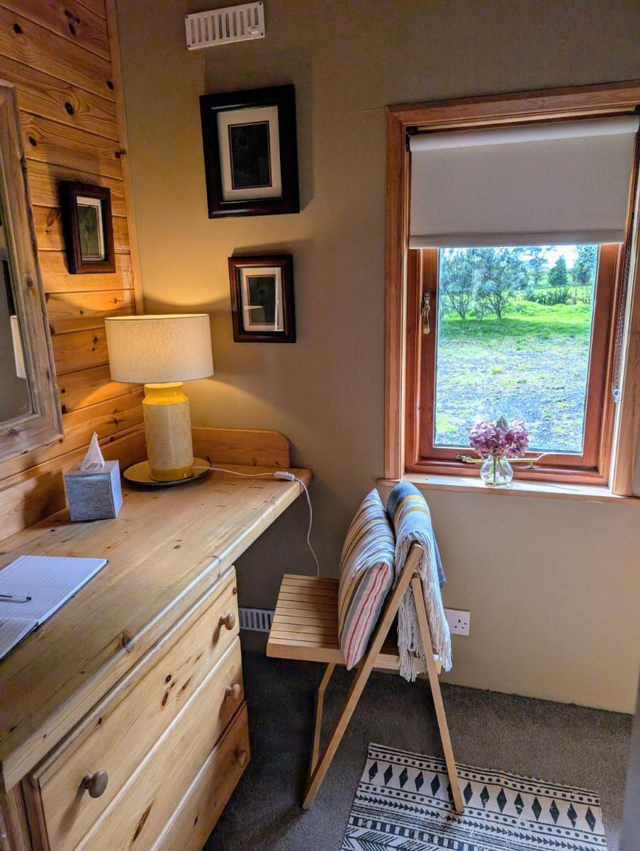 Cosy wood cabin in rural area near national park - Housity