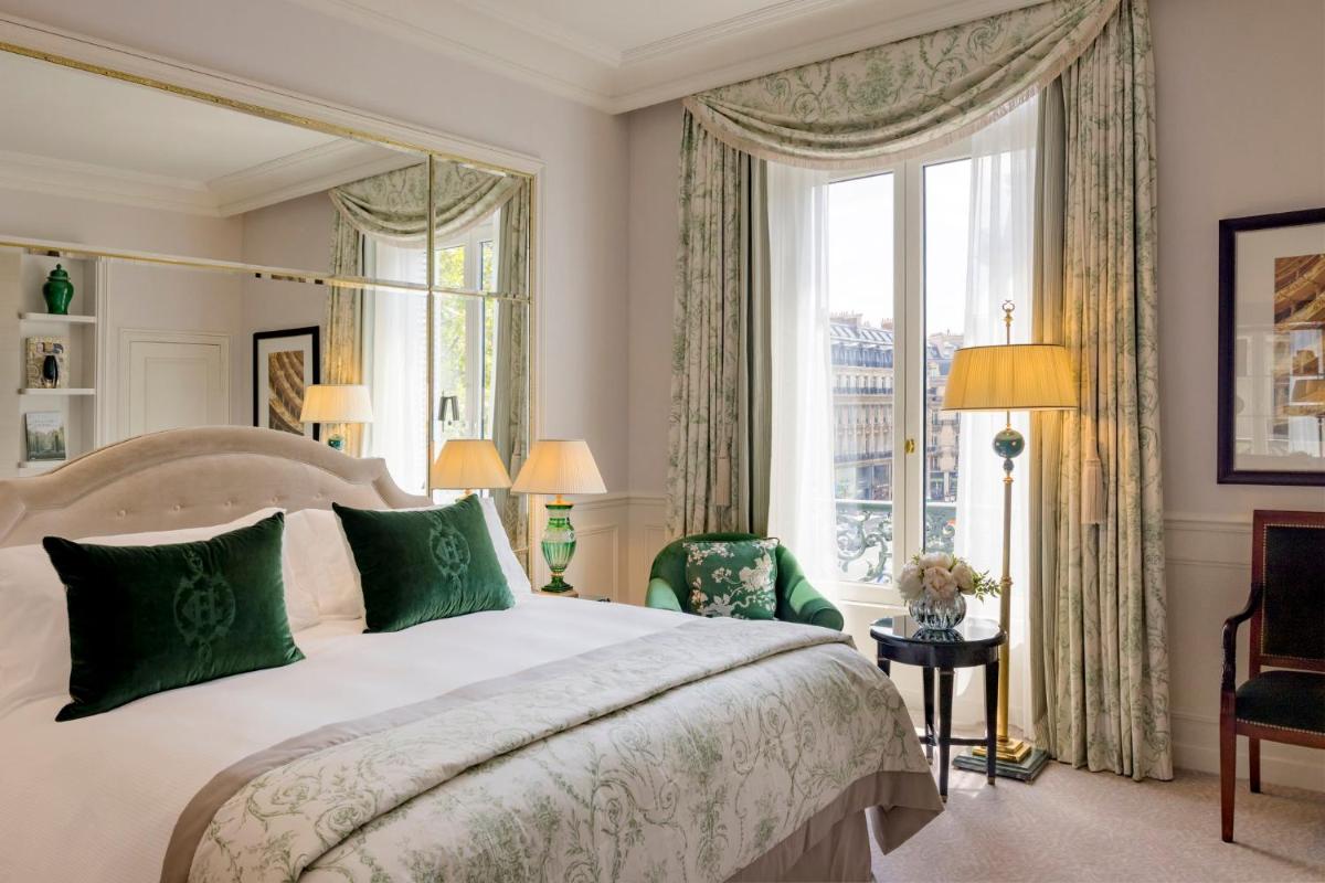 Un ou plusieurs lits dans un hébergement de l'établissement InterContinental Paris Le Grand by IHG