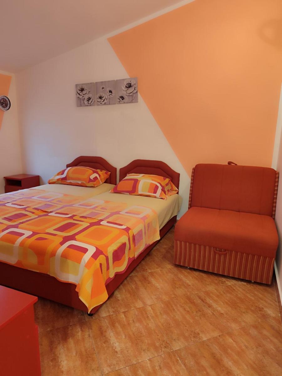 Apartmani Vukadin - Housity