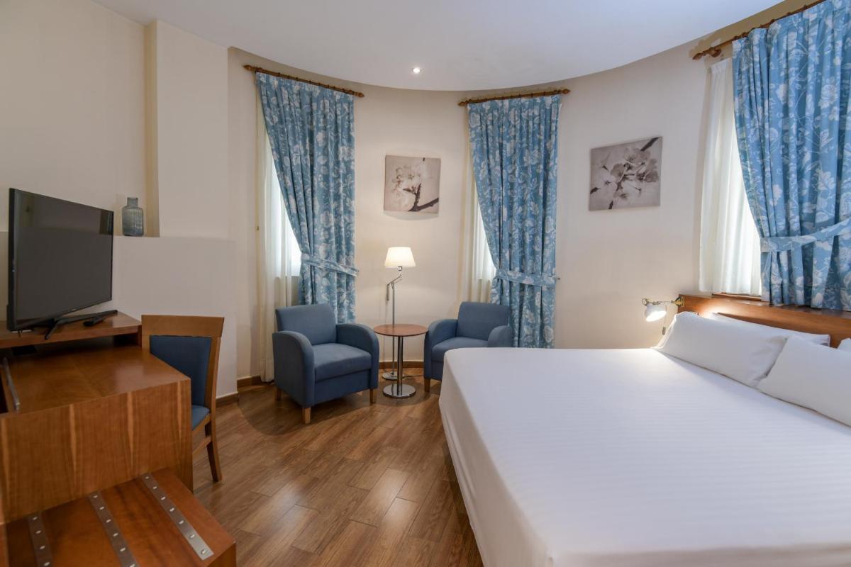 Hotel Mieres del Camino - Housity
