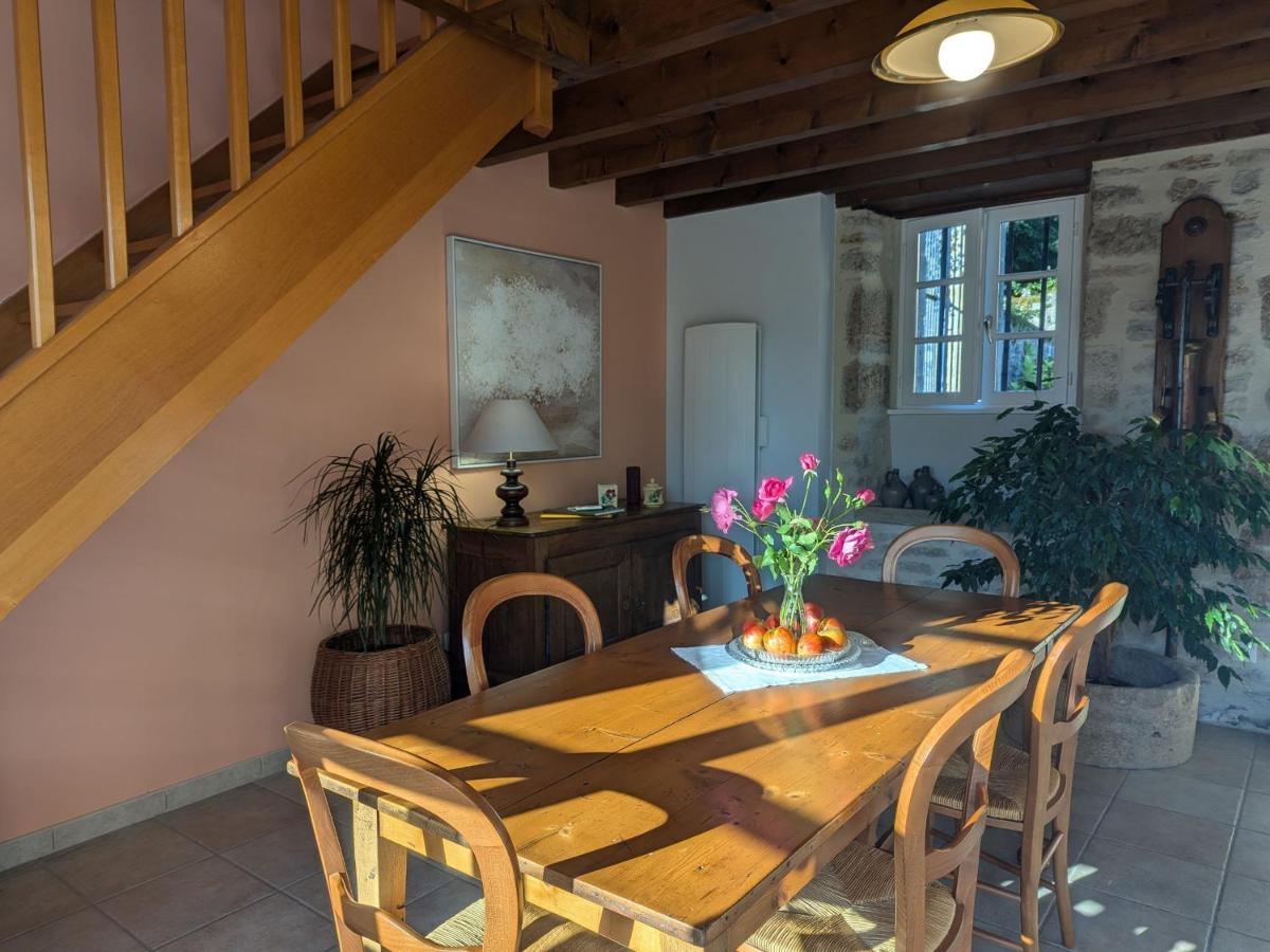 Maison charmante à Langres avec Wi-Fi et parking - FR-1-611-43 - Housity