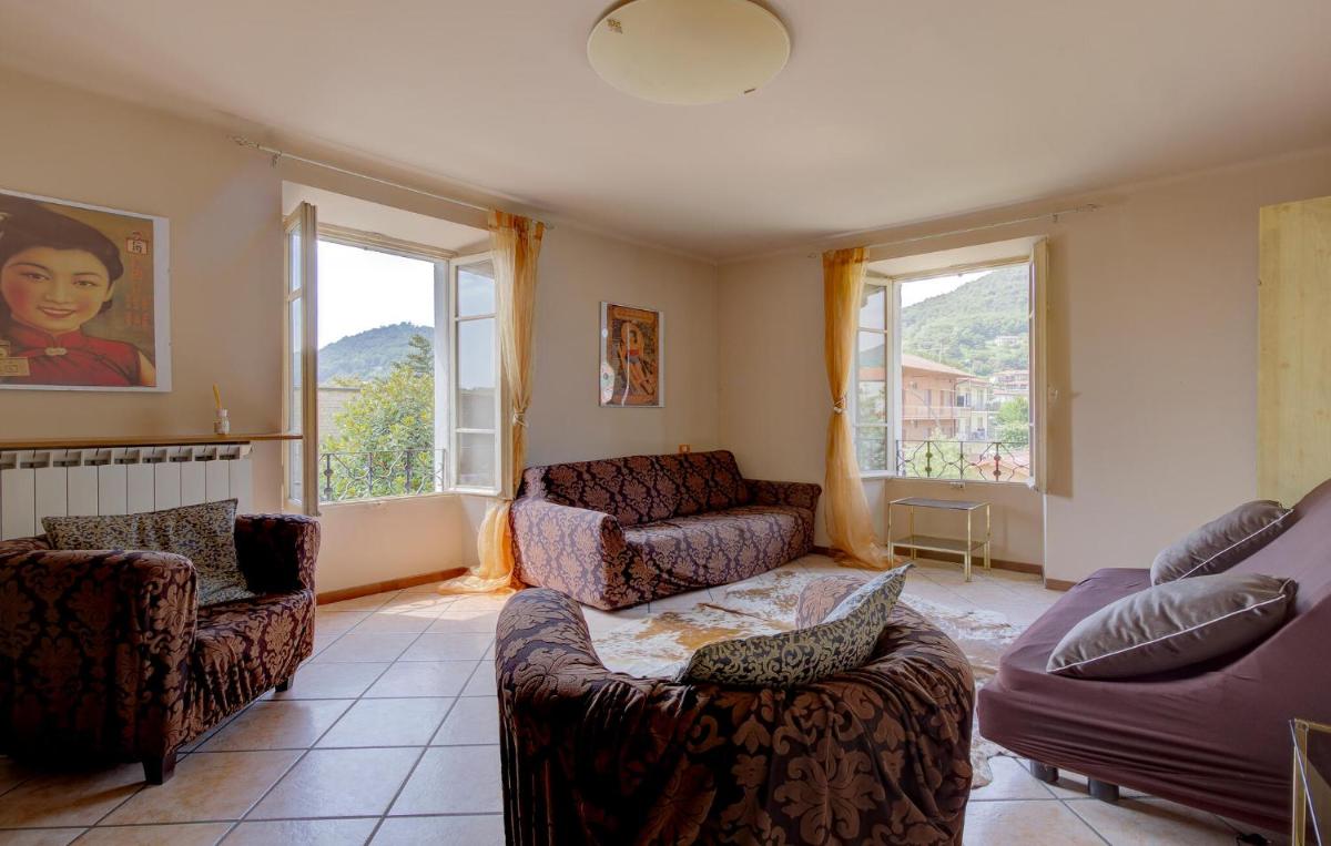 Nice Apartment In Nembro With Wifi - Housity