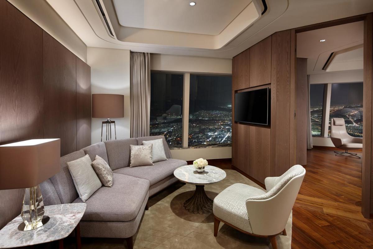Signiel Seoul - Housity