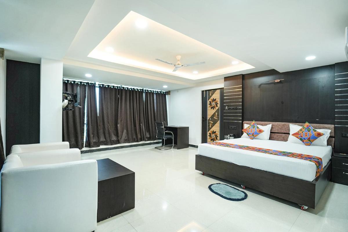 FabHotel Royal Carpet - Housity