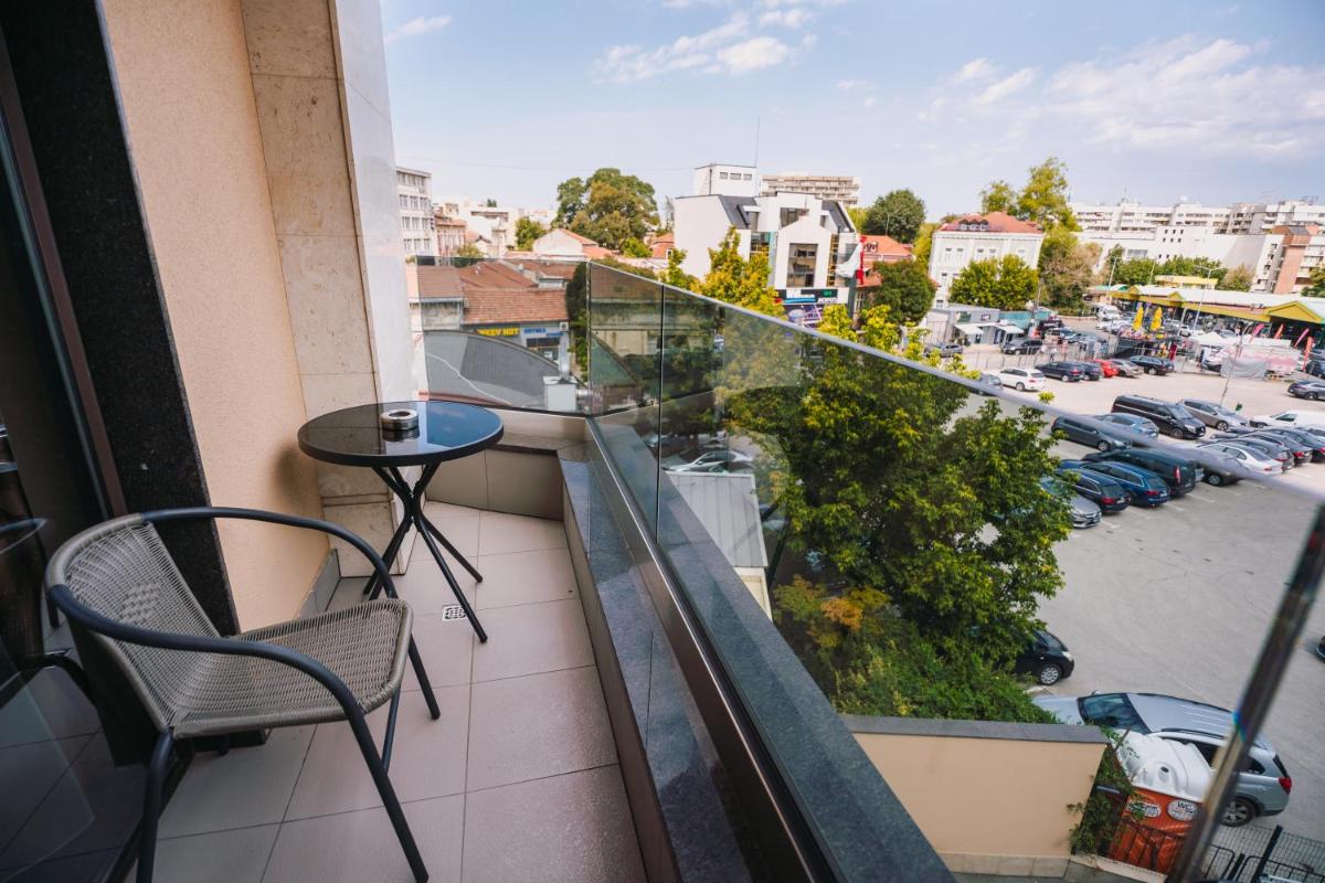 Хотел Панорама - Housity