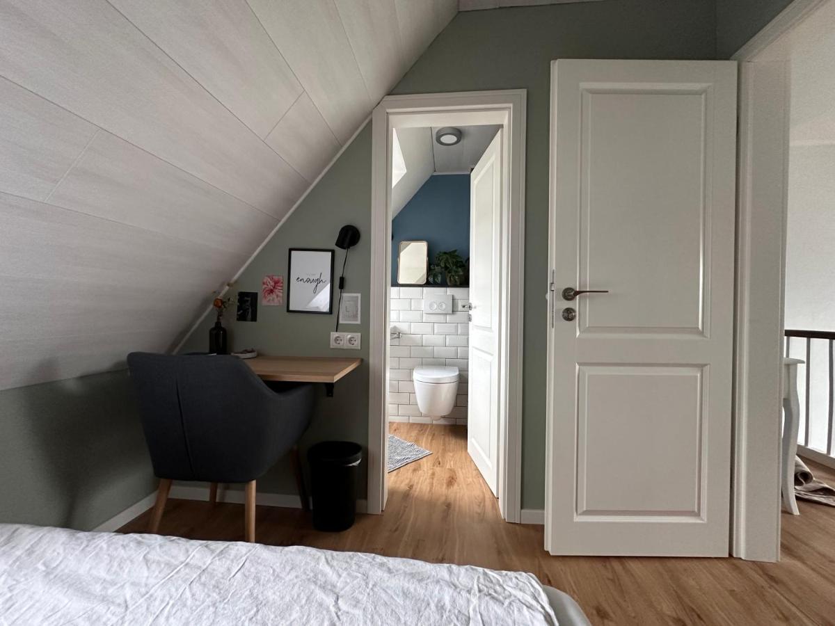 Stilvolles Gästezimmer mit Bad in Mechernich-Zentrum - Housity