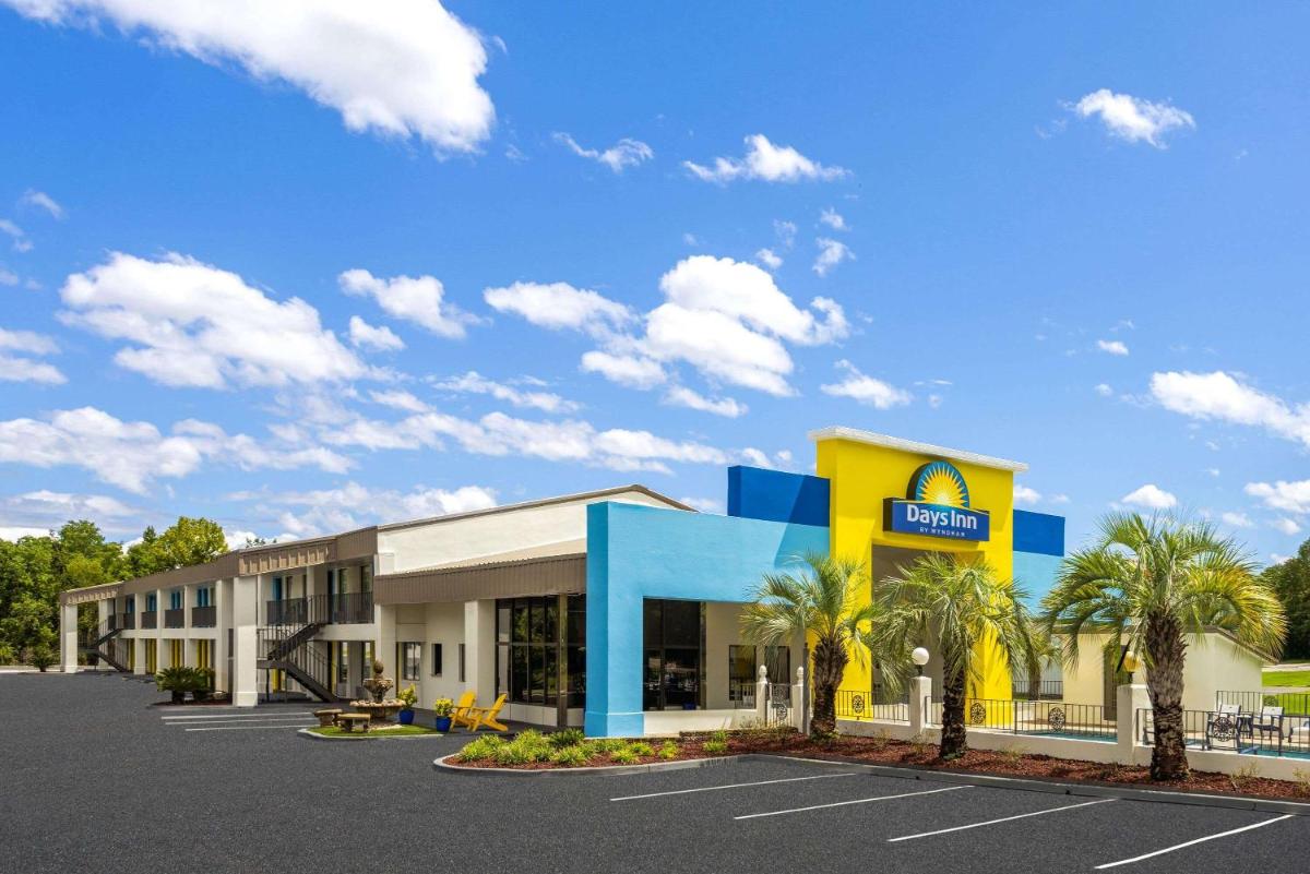 Days Inn by Wyndham Ladson Summerville Charleston - Housity