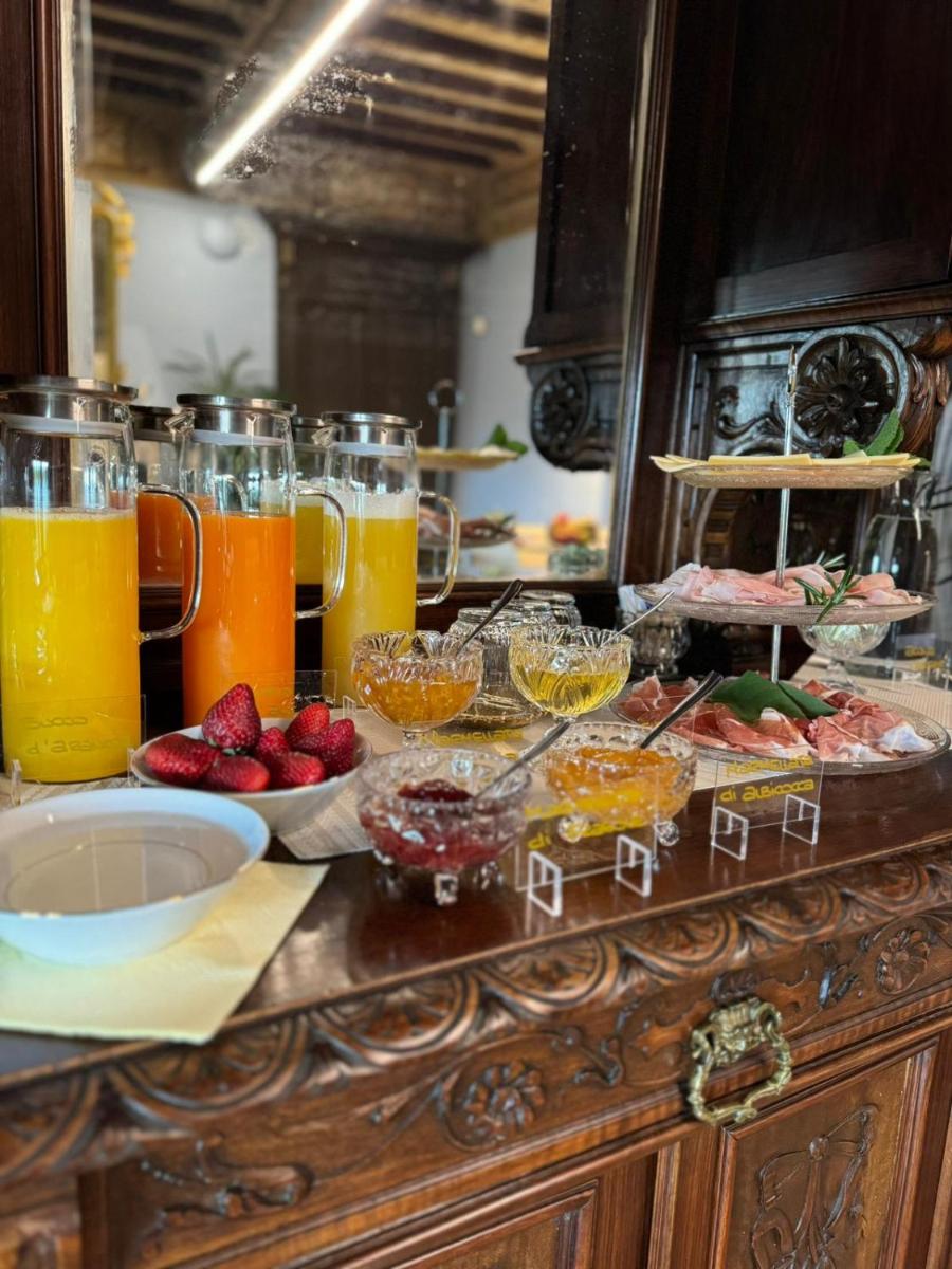 Tenuta Il Poggio - Luxury B&B - Housity