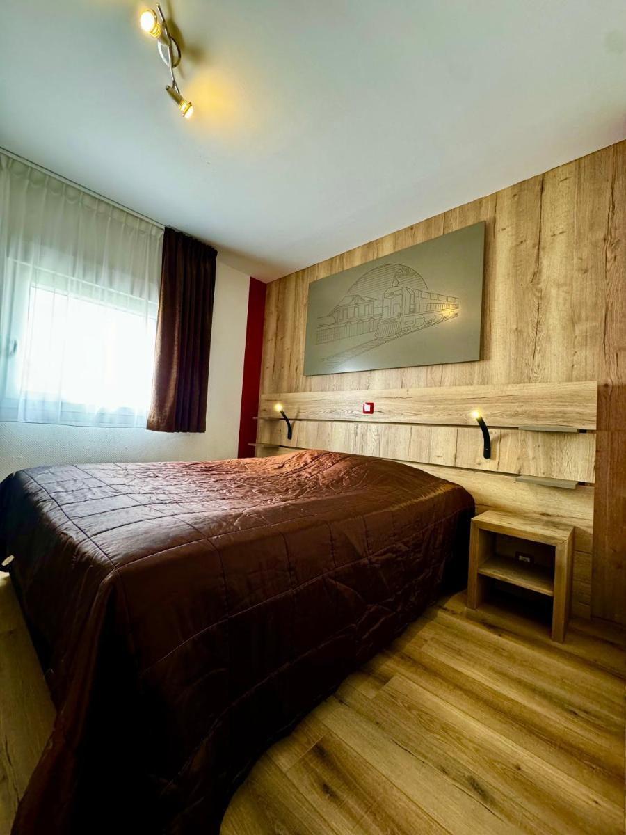 Hotel de la Gare - Housity