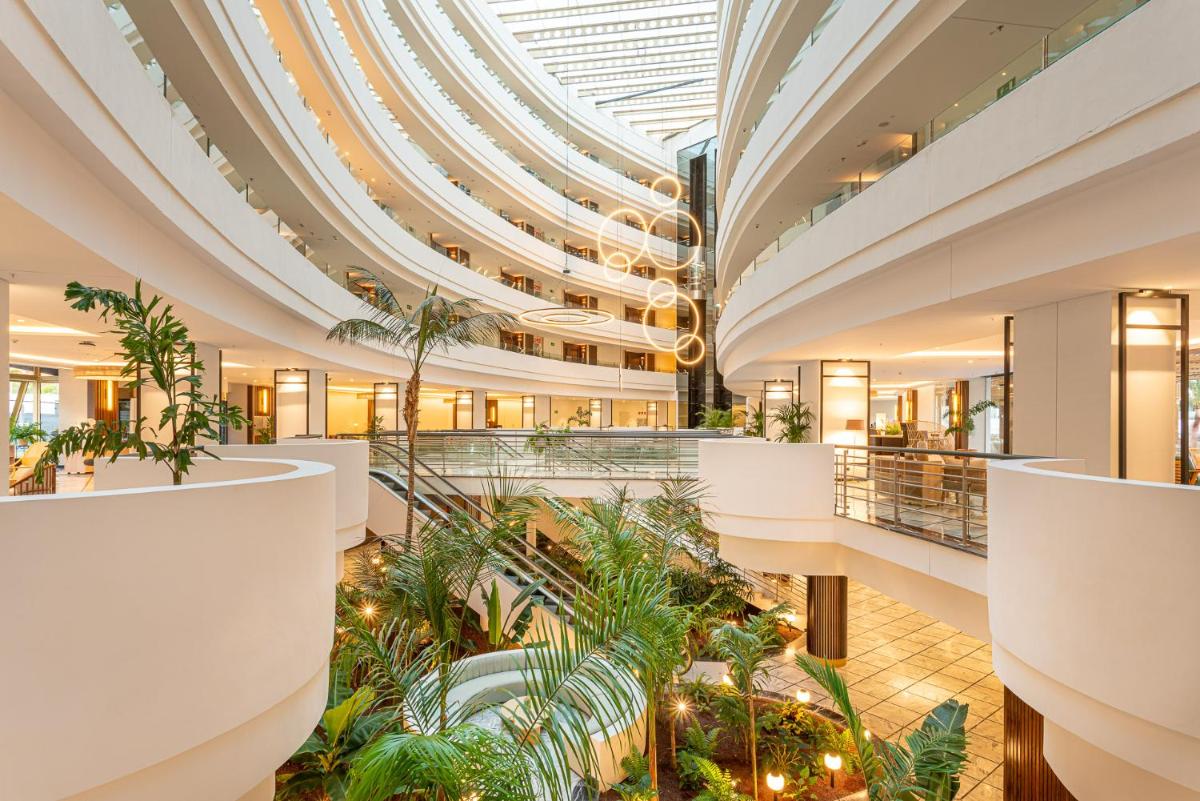Imagen de la galería de Mediterranean Palace, en Playa de las Américas