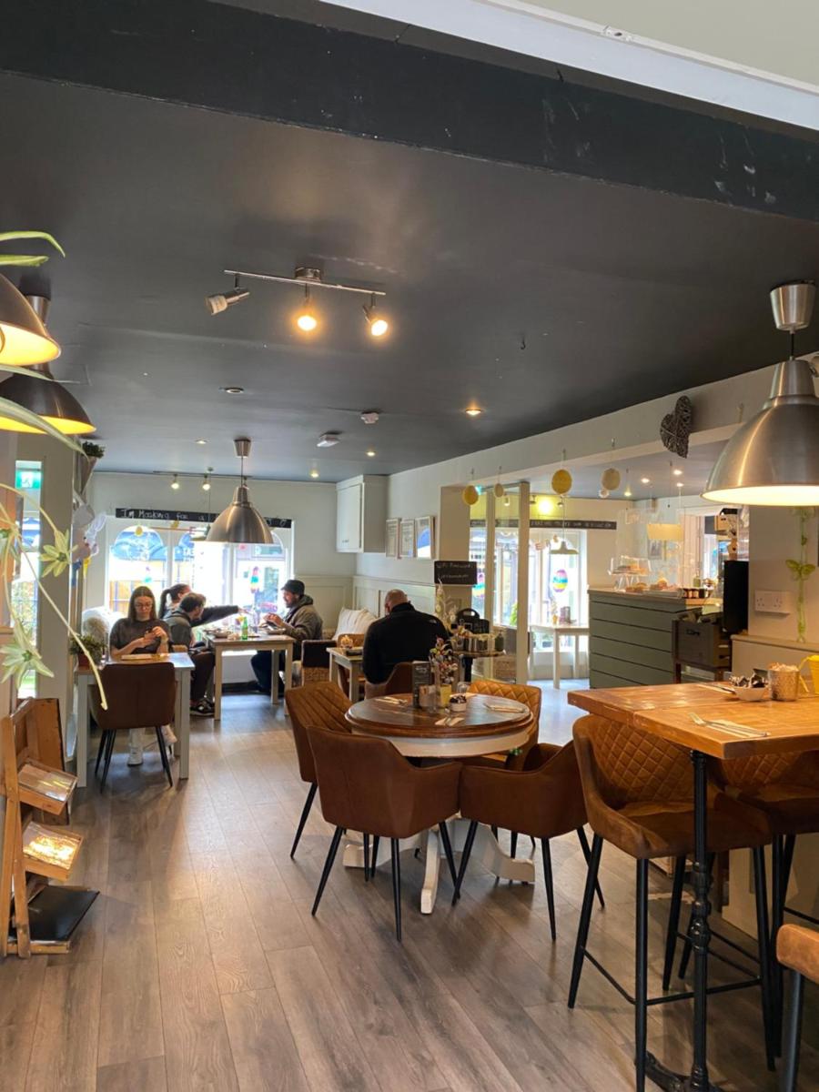 The Lemon Leaf Café Bar and Townhouse - Housity