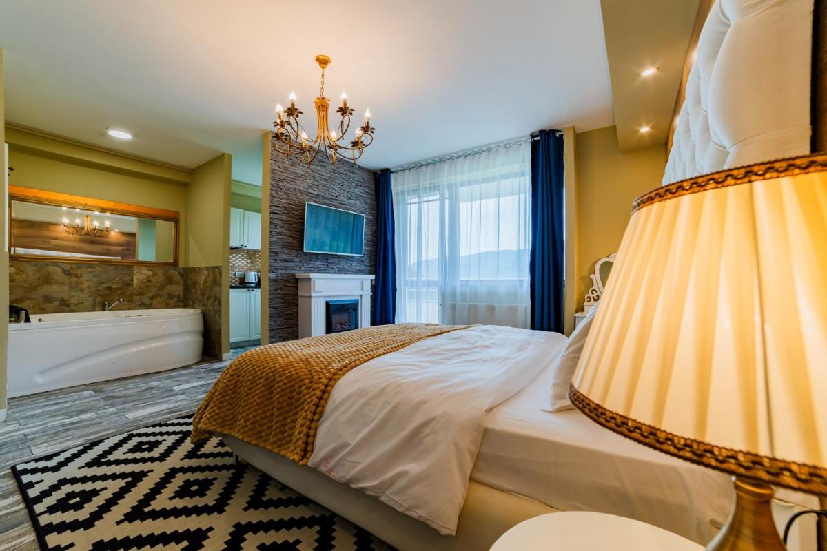 Romantic Jacuzzi Chic Apartment - Housity