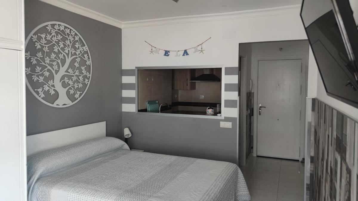 Estudio TORROX PLAYA- vistas al mar y piscina - Housity