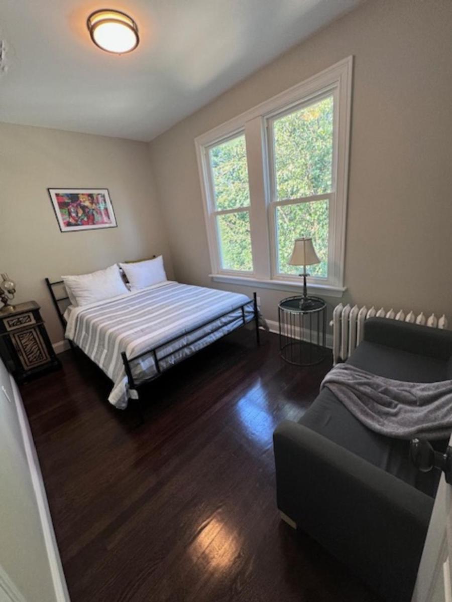 Bloom Victorian Bed & Breakfast - Housity
