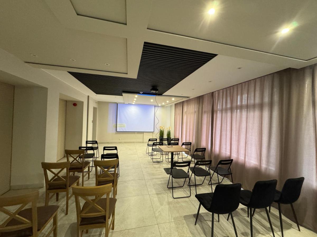 Kompleks Wypoczynkowy Graniczny - Housity