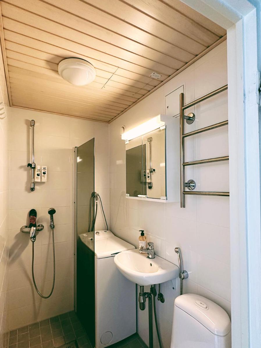 Cozy central flat next to tram and bus stations - Housity