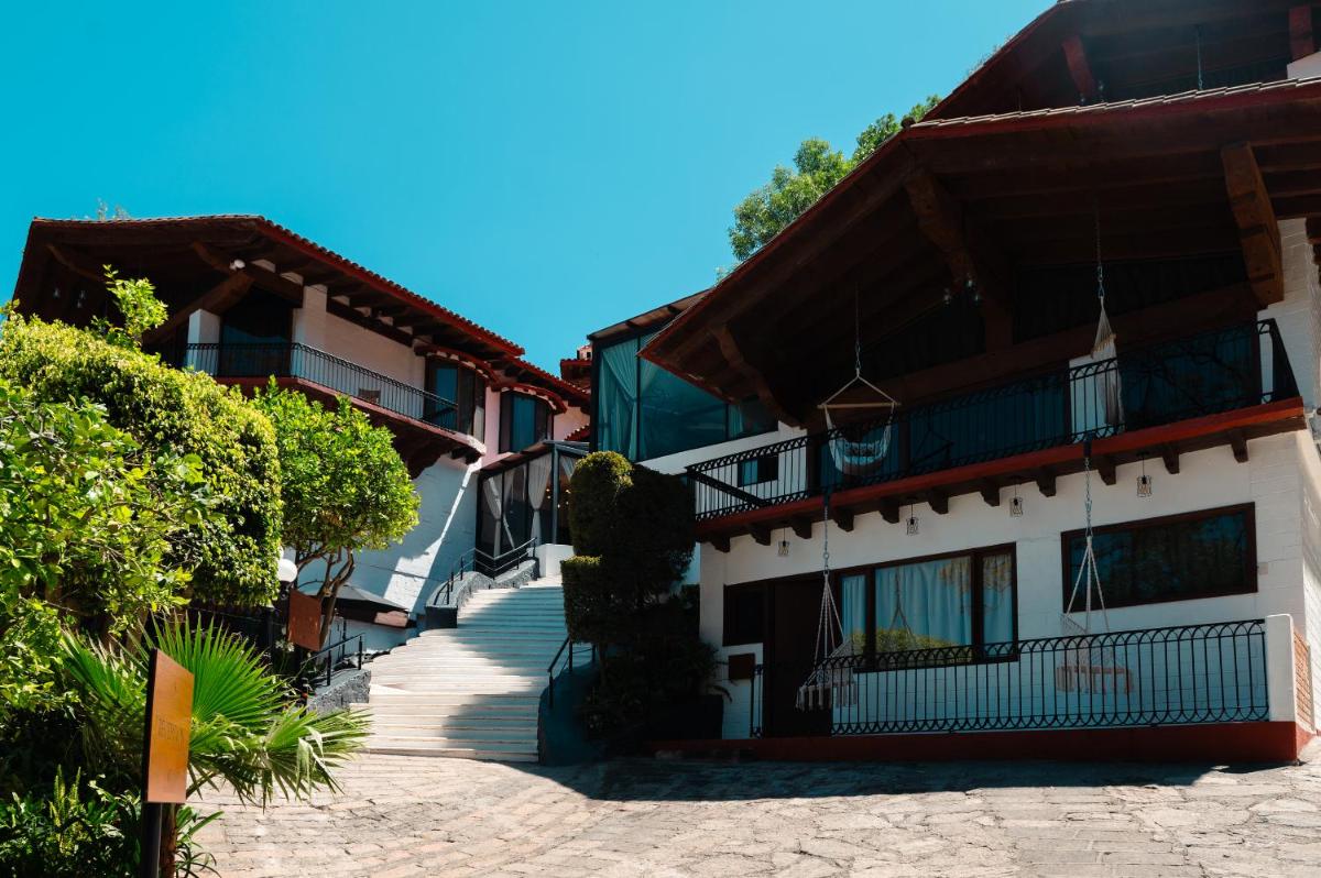 BOTANIQ HOTEL BOUTIQUE - Housity
