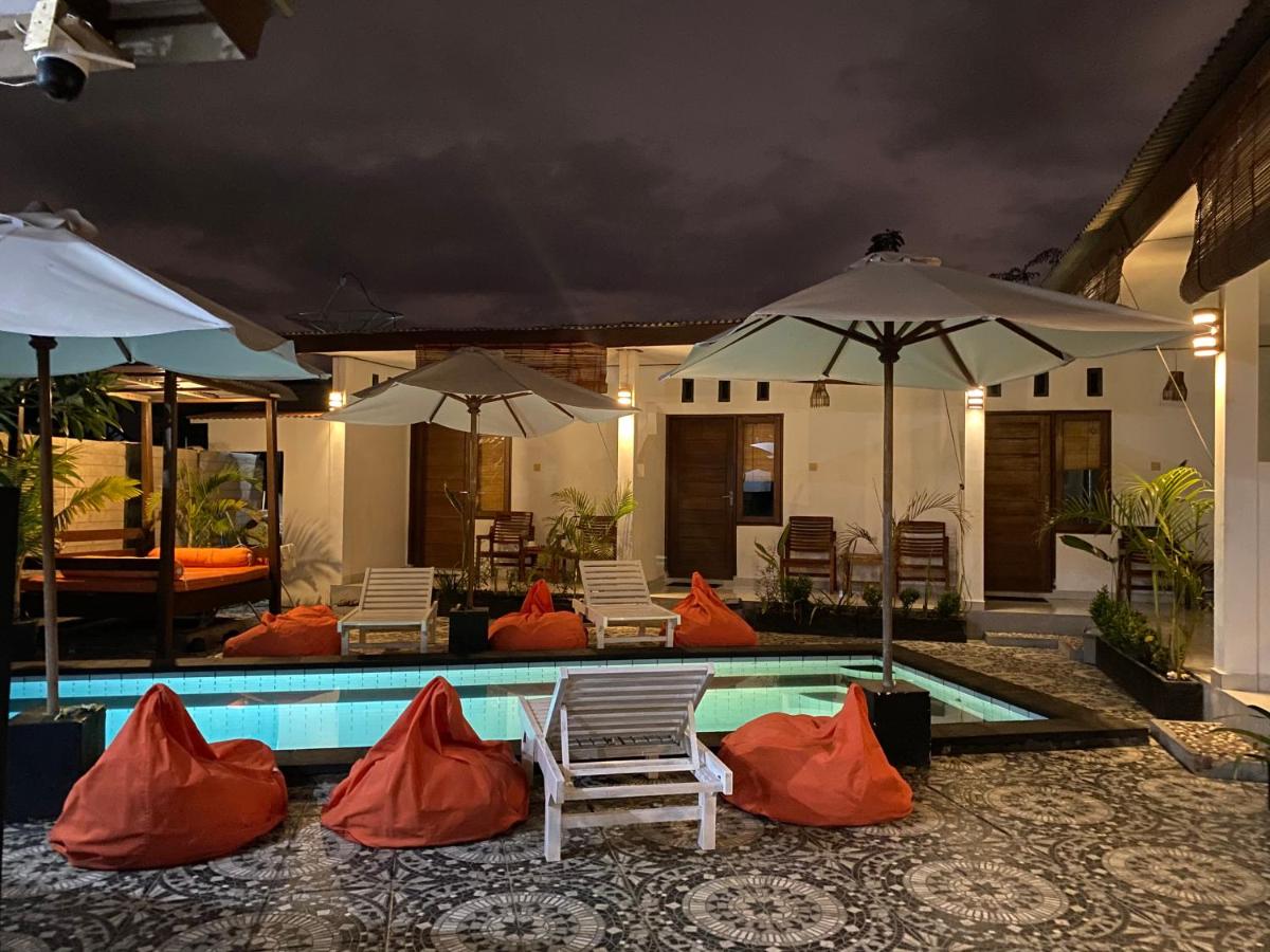 Cape Rose - Housity