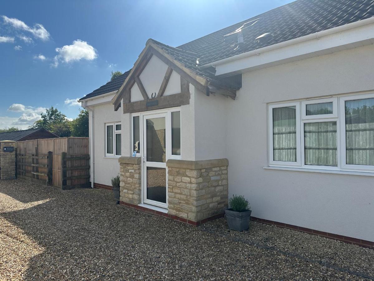 Old Groom's Cottage - Housity