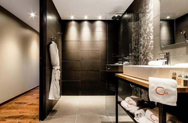 Salle de bains dans l'établissement Le Petit Létraz
