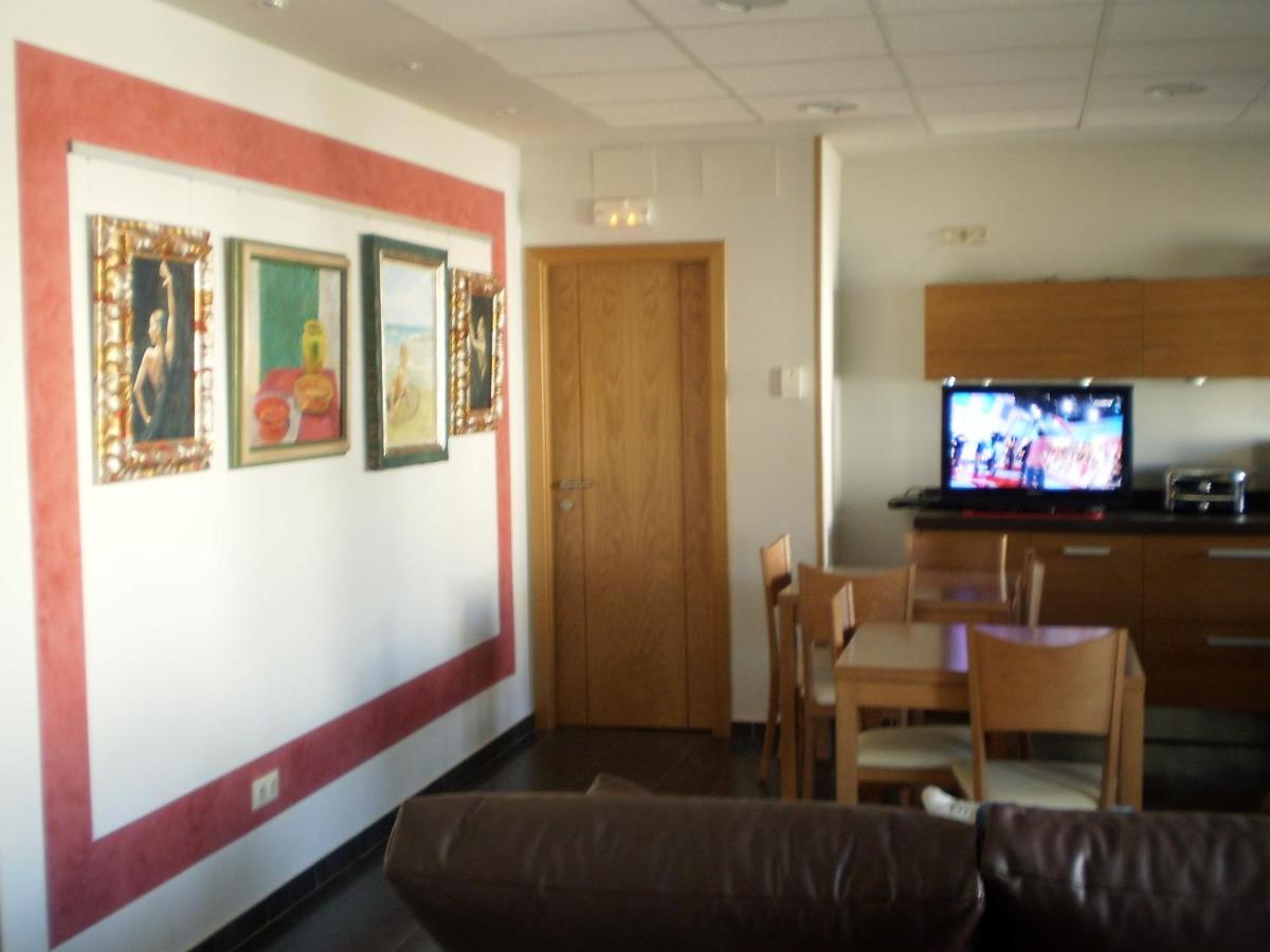 Hostal Rica Posada - Housity