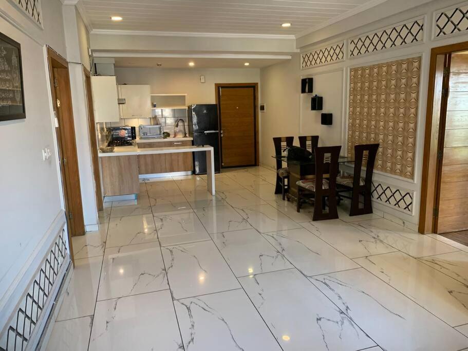 Luxury condo in bahria town phase 1 ideal location - Housity