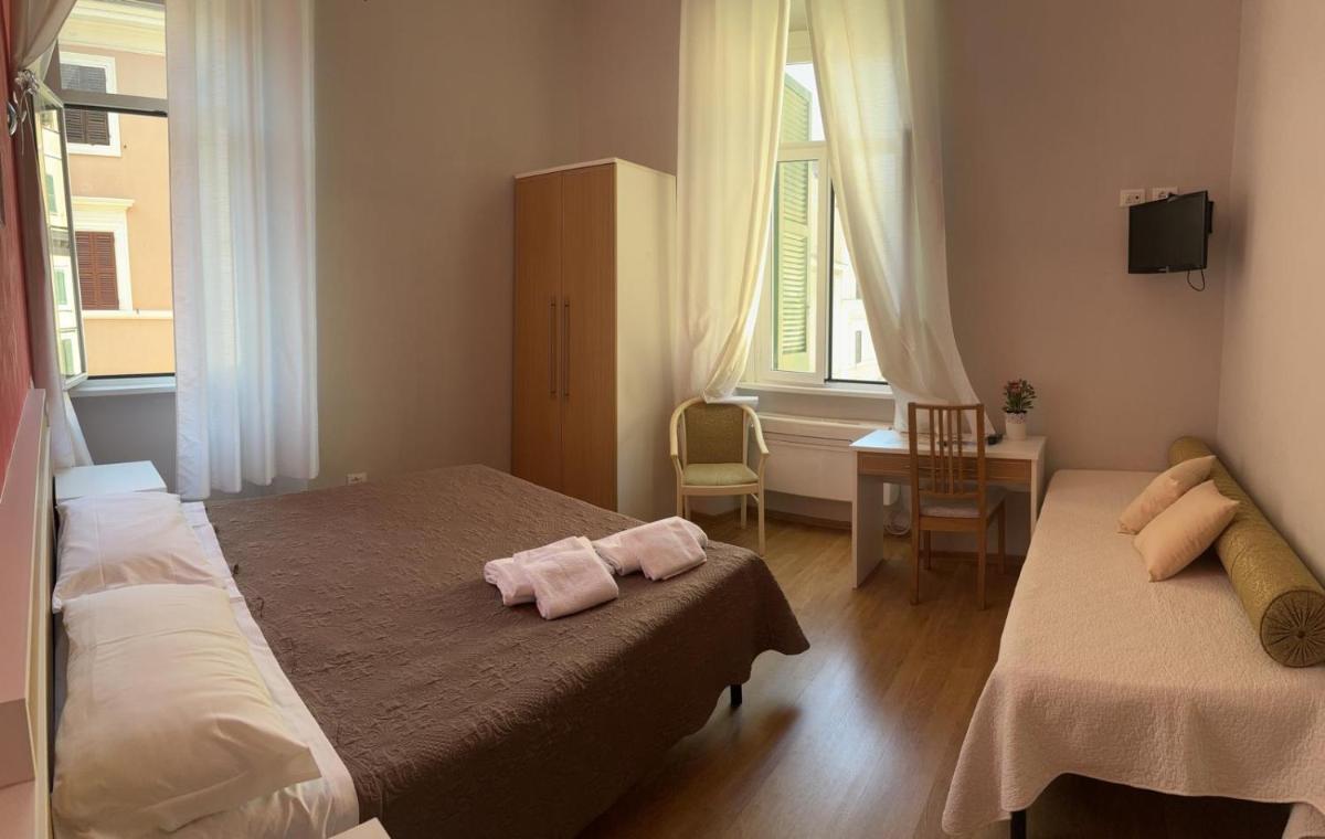 Trani B&T Rooms - Housity