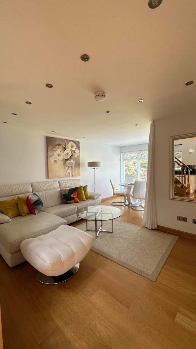 Myrtle Bank Guest House - Housity