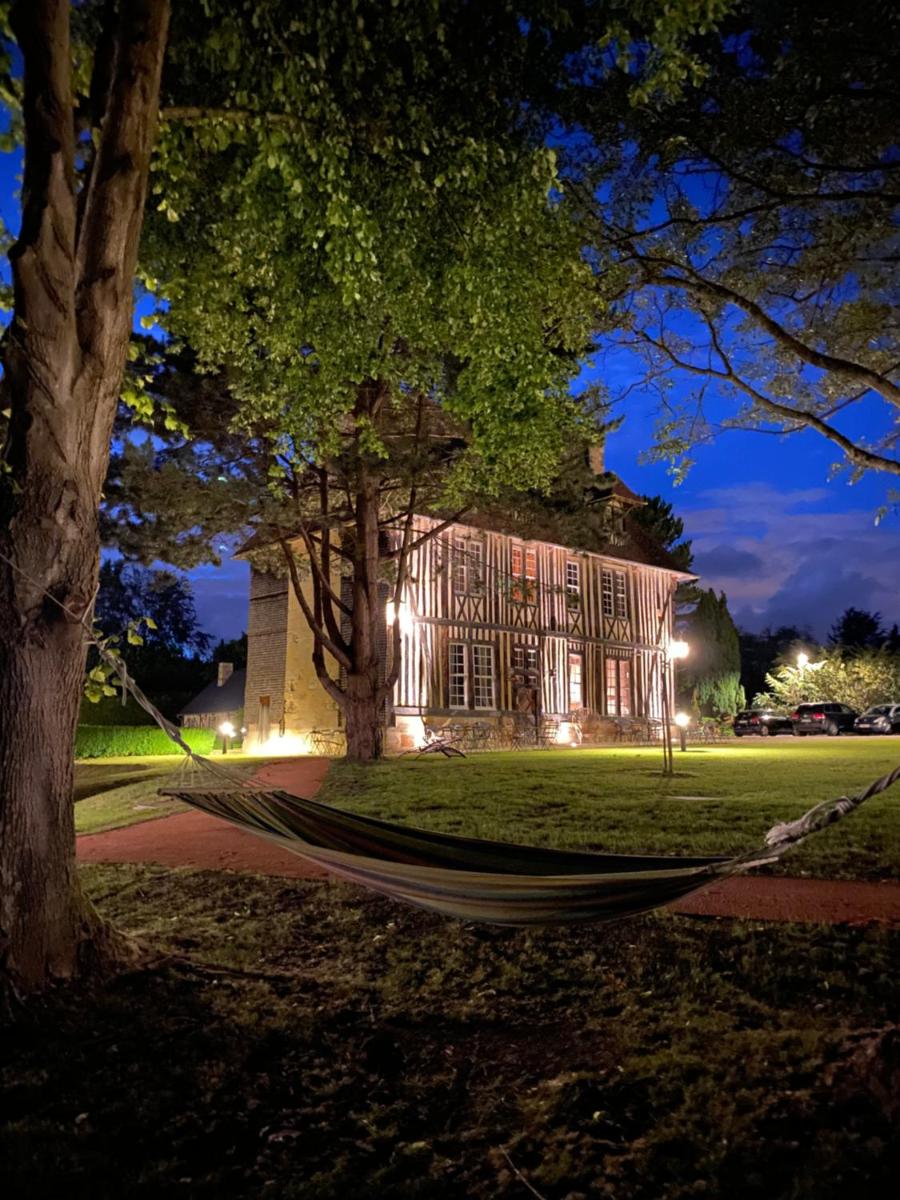 Jardin de l'établissement Les Manoirs des Portes de Deauville - Small Luxury Hotel Of The World