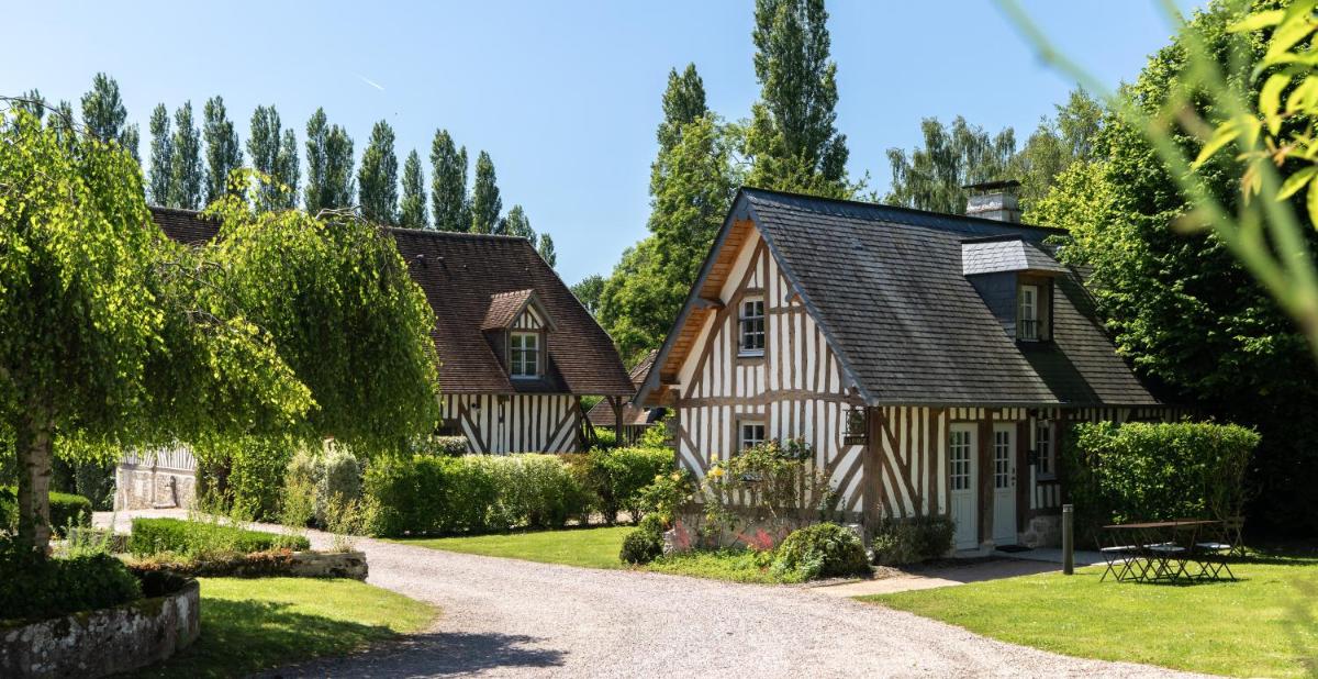 Jardin de l'établissement Les Manoirs des Portes de Deauville - Small Luxury Hotel Of The World