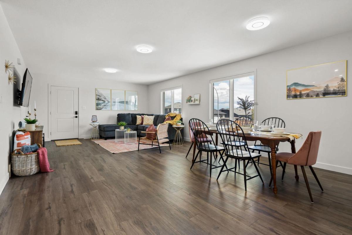 Centre Peak View I Sleep 8 I 50 TV I Full Kitchen - Housity