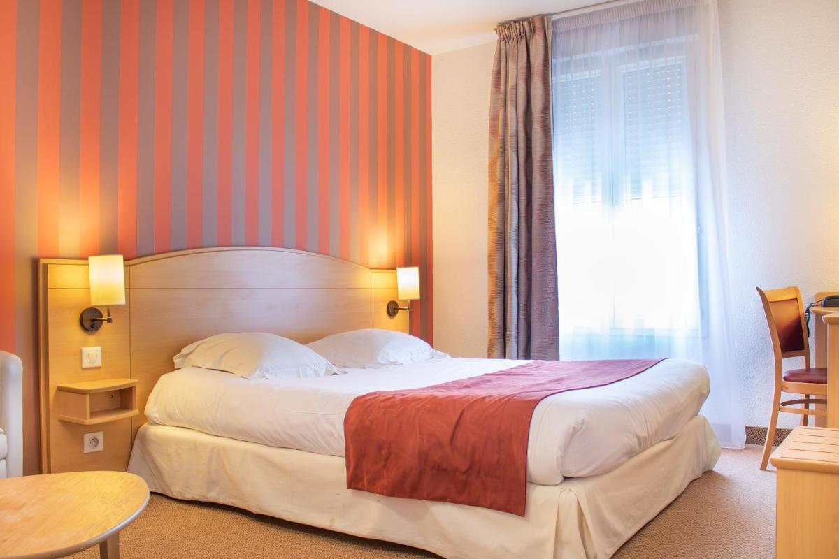 Brit Hotel Châteaudun - Housity