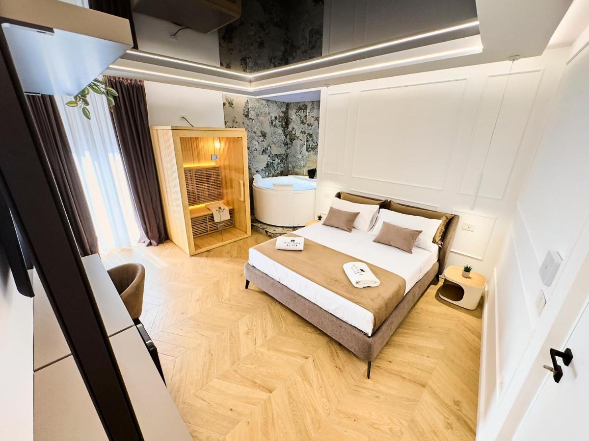 Boutique Suites - Palazzo Rodotà 1683 - Housity