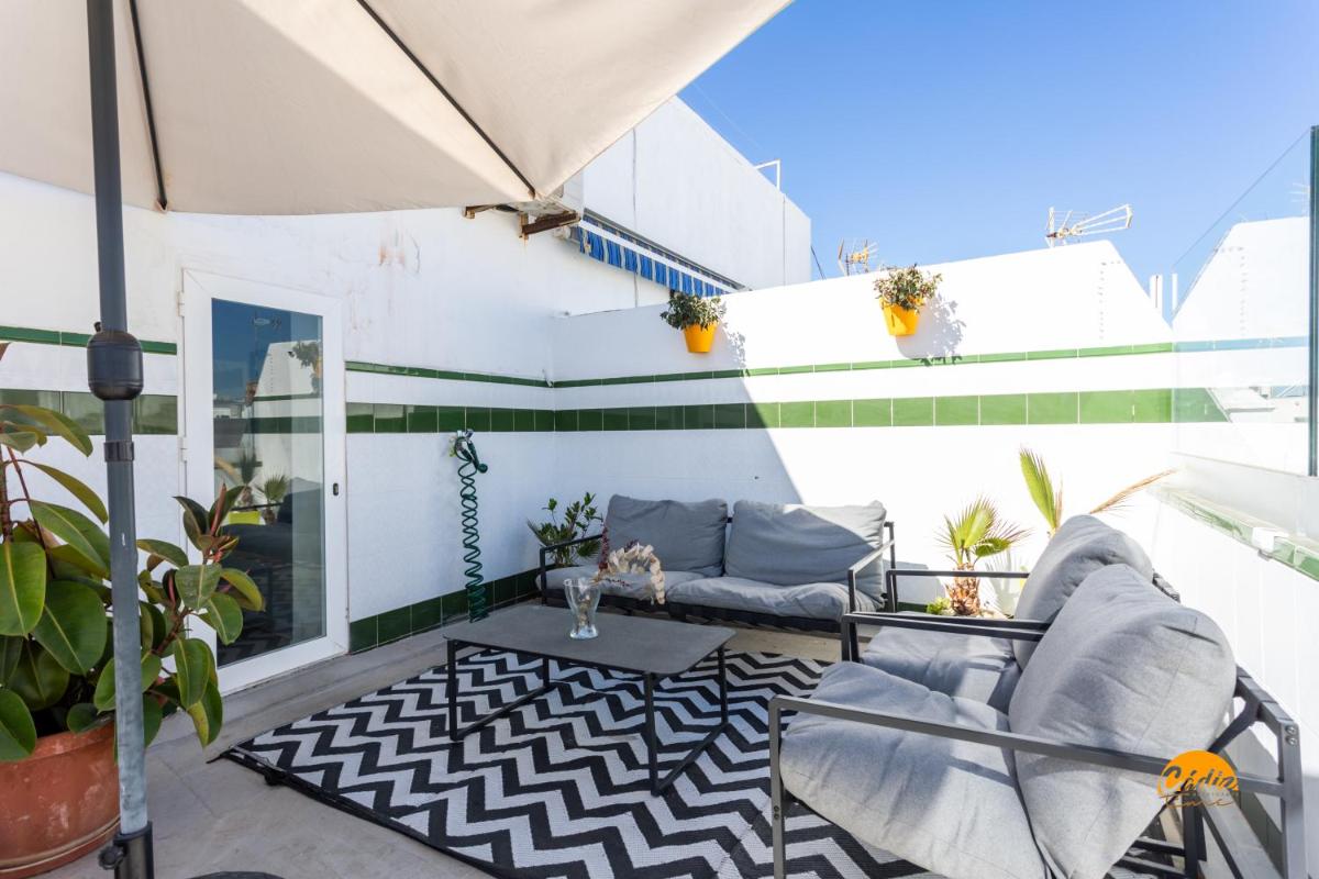 Atico Catedral by Cadiz Time - Housity