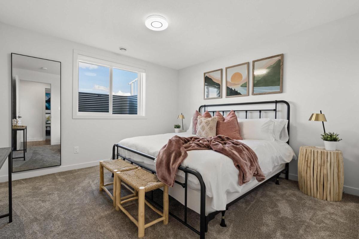 Livingston Way I Sleep 6 I Netflix I Kitchen I TV - Housity