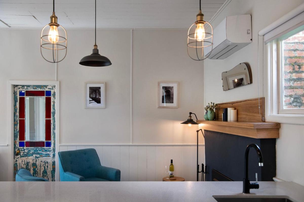 Table Hill Cottage - Housity