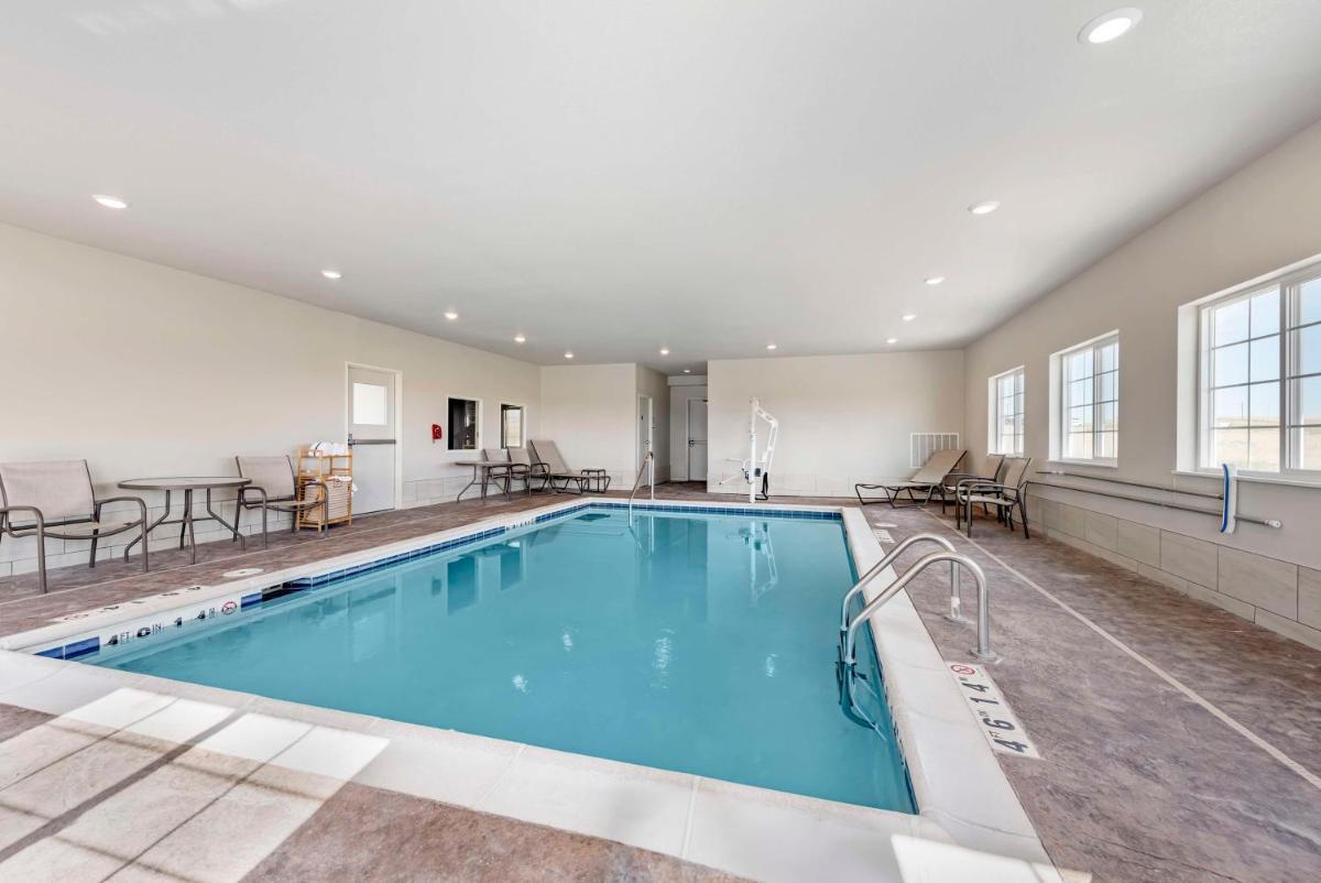Best Western Limon - Housity