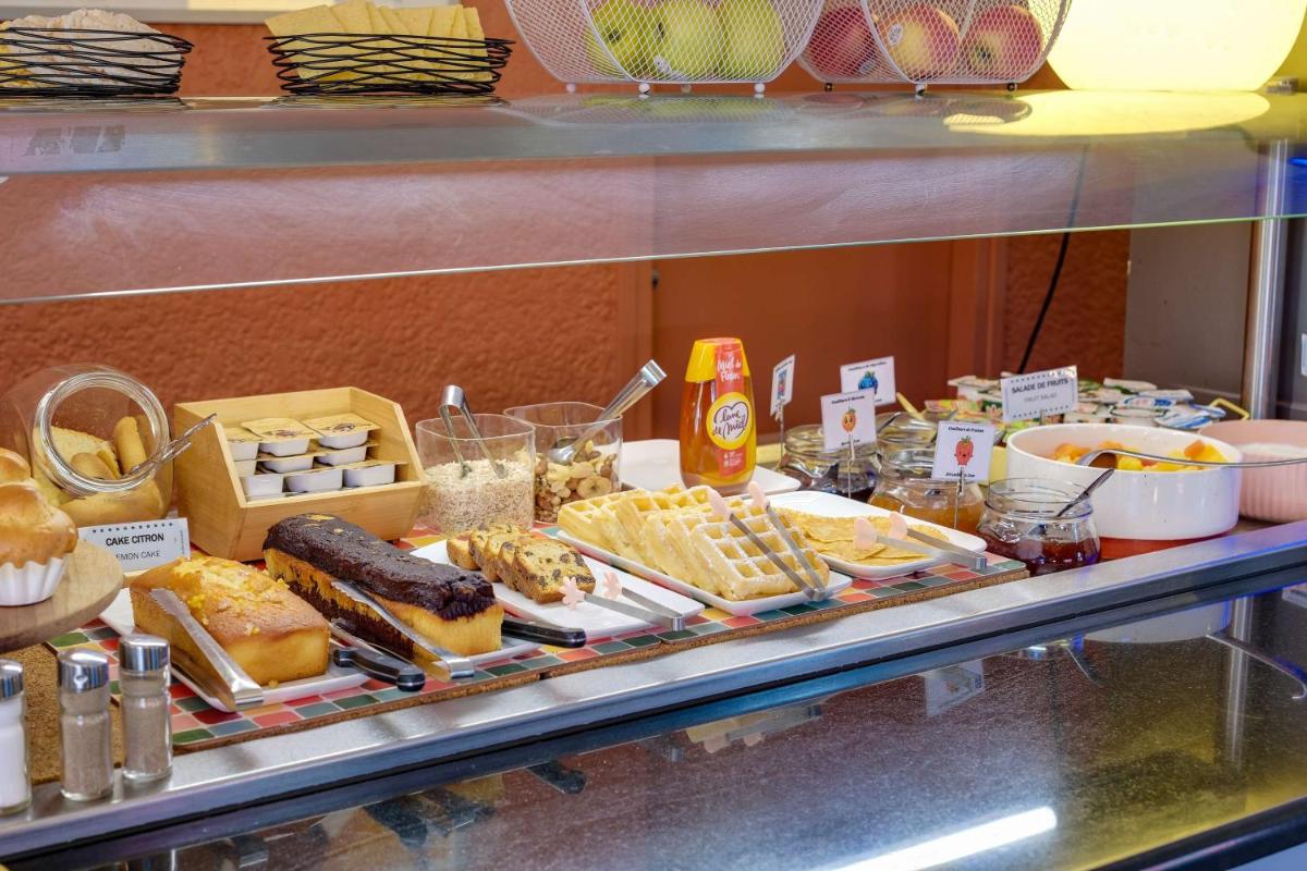 Nourriture dans l'hôtel ou à proximité