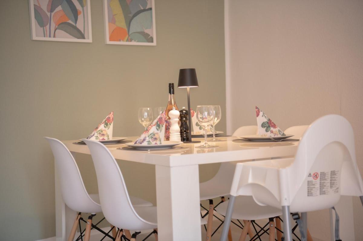 Apartment Strauss #SECHS 3 Zimmer BS Prinzenpark - Housity