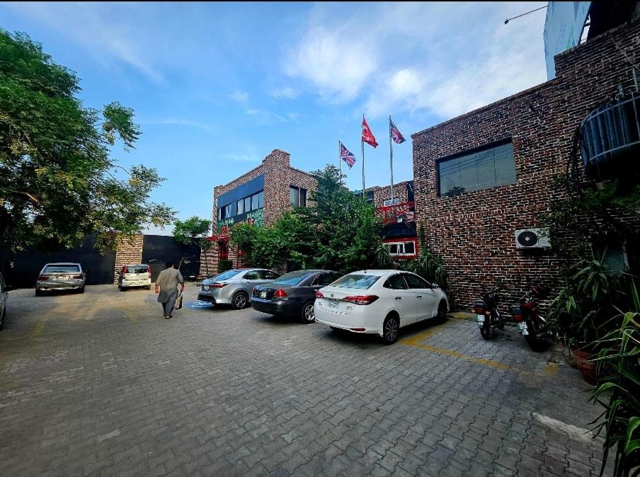 12th Avenue - Housity