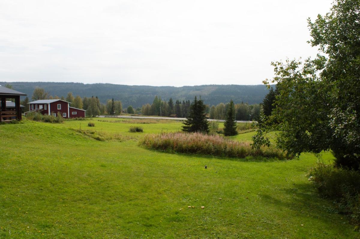 Stuga i Pålles Stugby - Housity