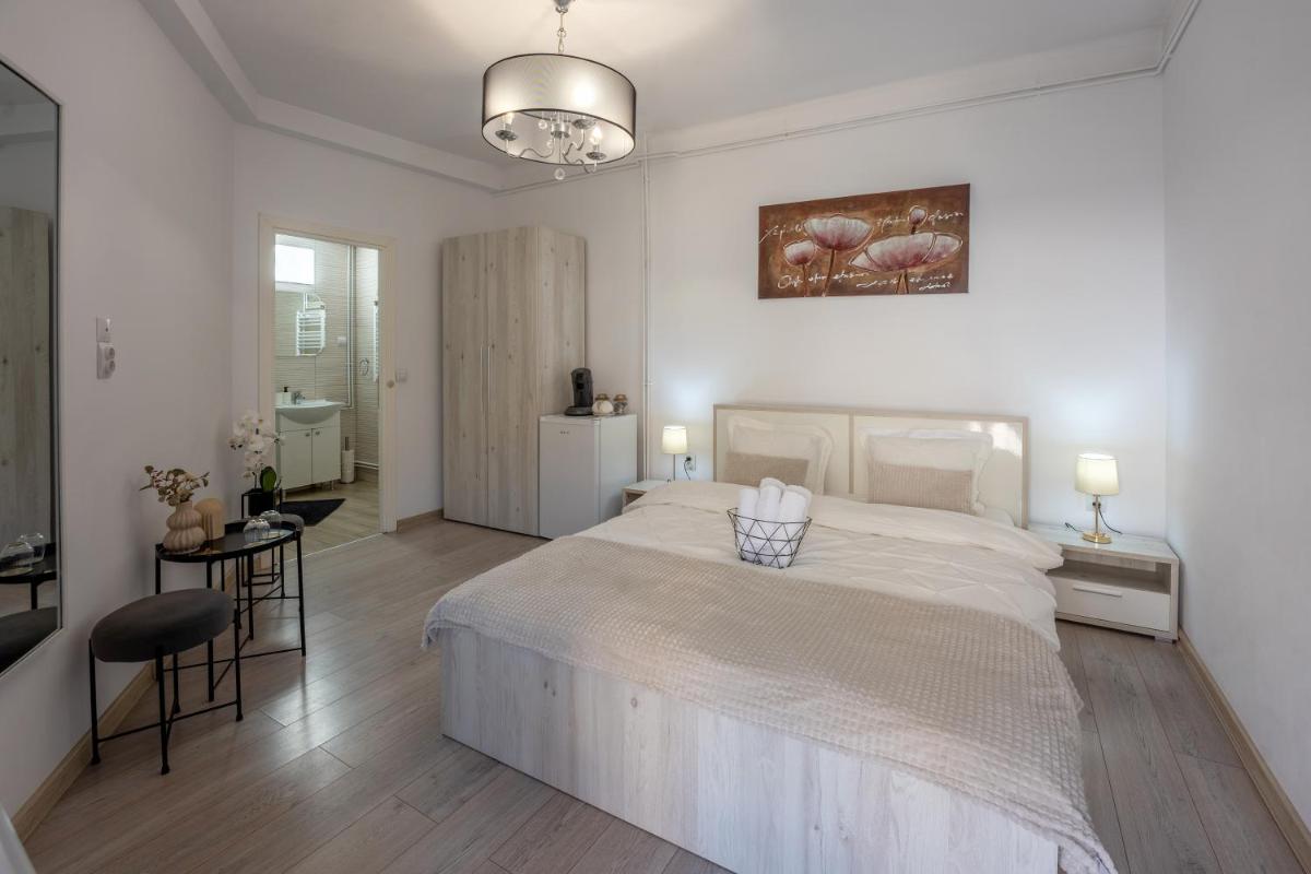 Central Amelie Accommodation - Housity