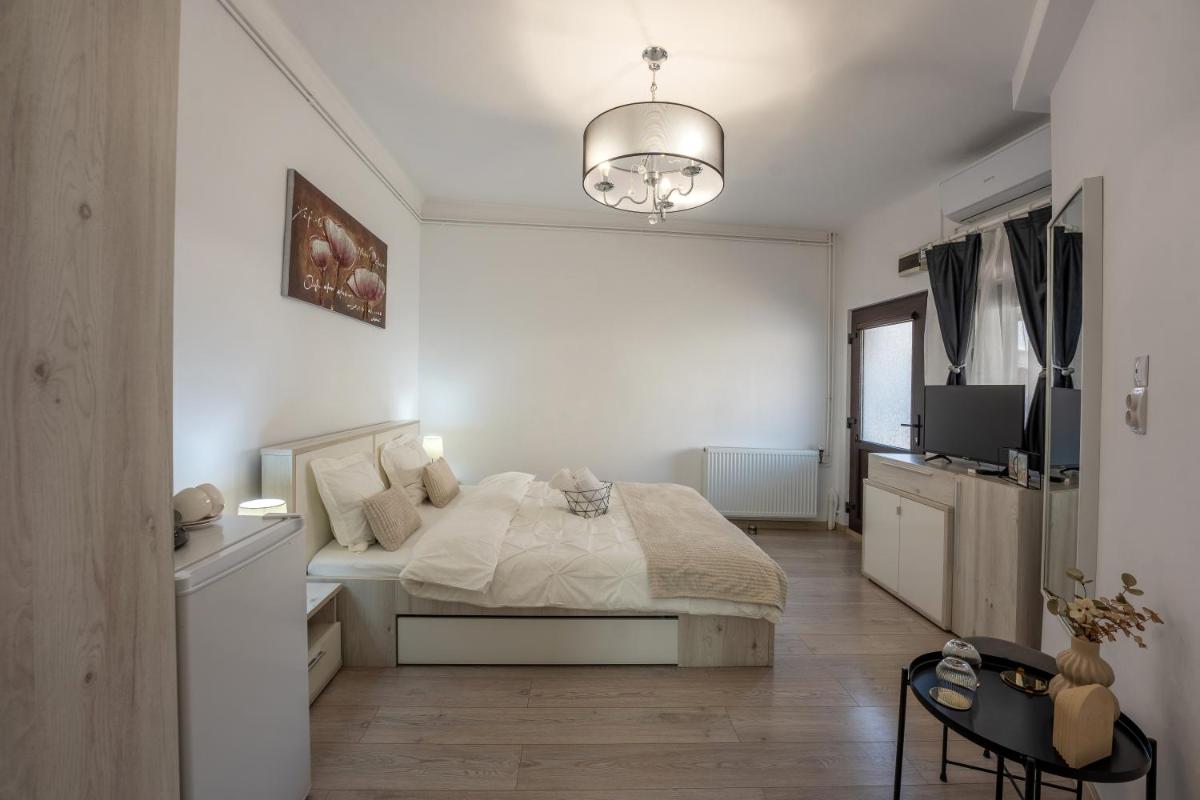 Central Amelie Accommodation - Housity
