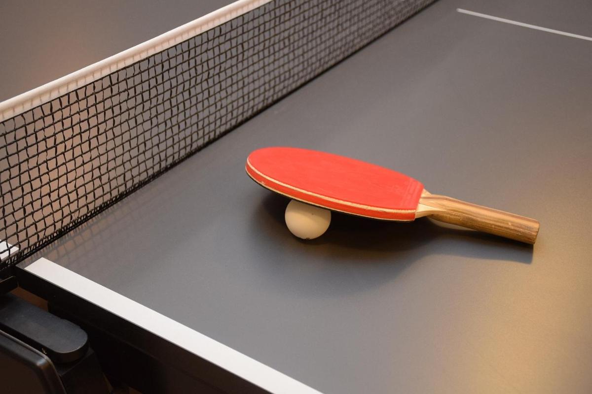 Instalaciones para jugar al ping pong en Hotel Alfonso I o alrededores