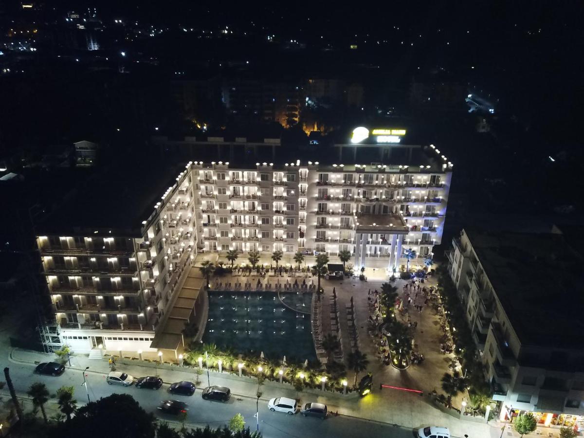 Hotel Amelia Mare - Housity