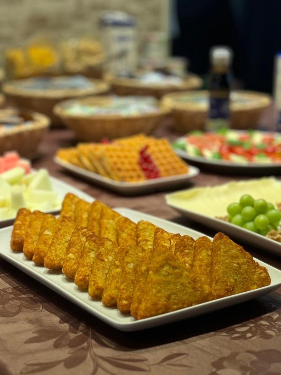 Hotel Holl Beyra - Housity