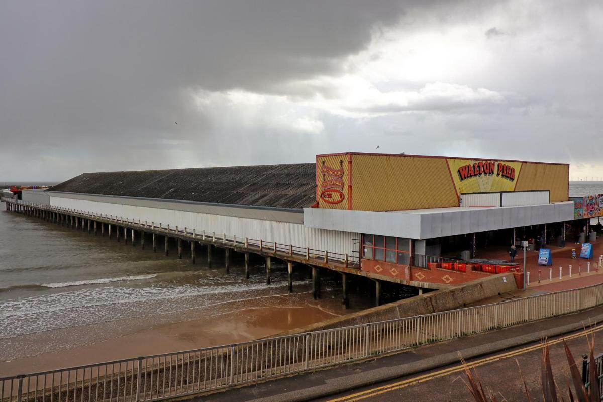 Walton Beach Holiday Lets - Housity